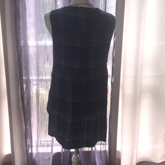 Knox Rose sleeveless button down. Size M - Picture 5 of 6